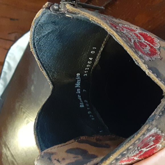 Leather cowgirl boots - Picture 5 of 6